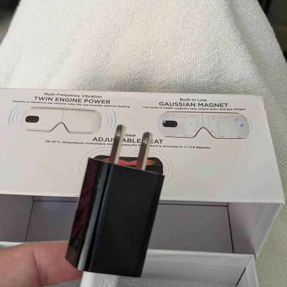 Bluetooth Electric Eye Massager - White